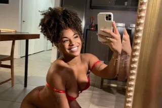 Thick, Pretty & Ready to Please 💋 - Image 4